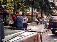 091Rendori segitseg Trabzonban.JPG